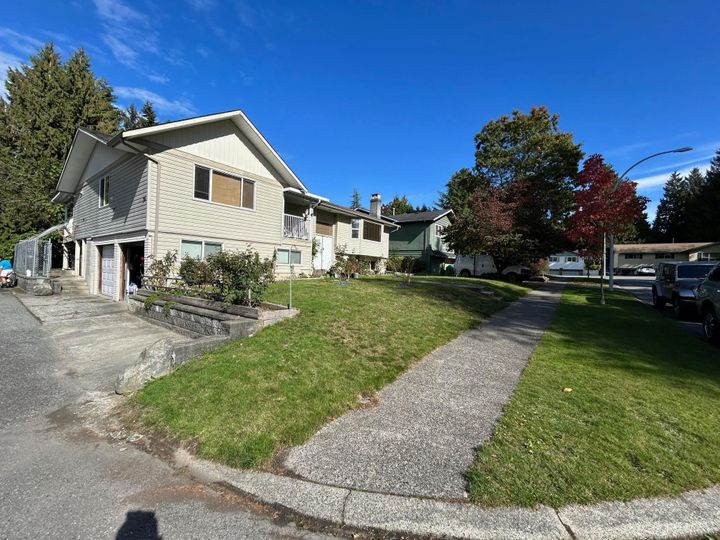 Photo 4 at 14435 102b Avenue, Guildford, North Surrey