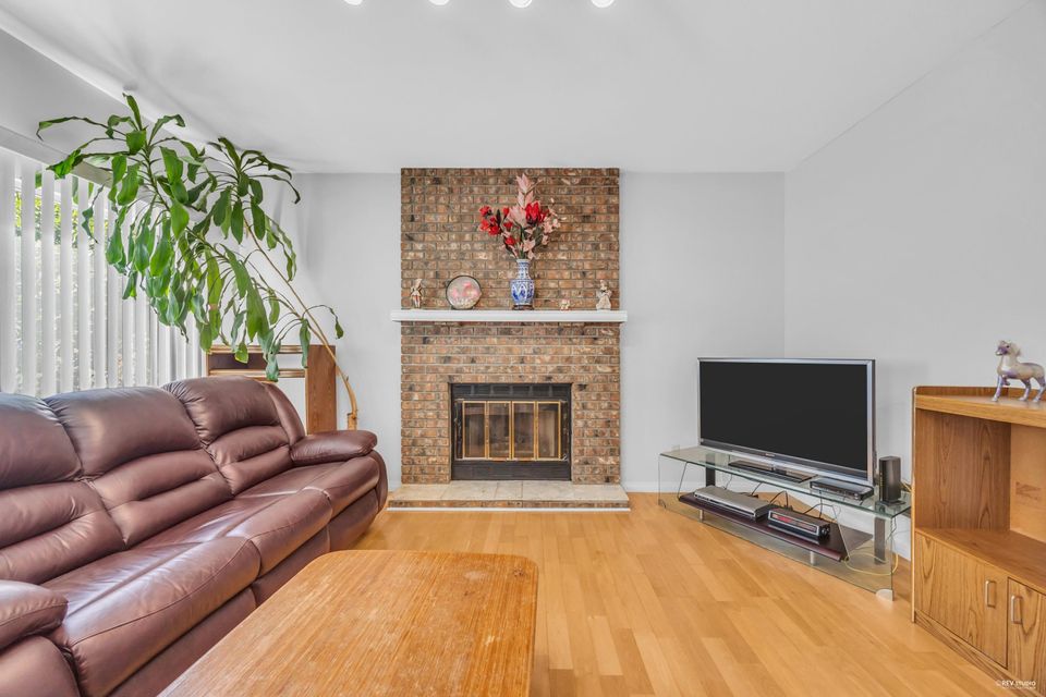 Photo 13 at 1921 155 Street, King George Corridor, South Surrey White Rock