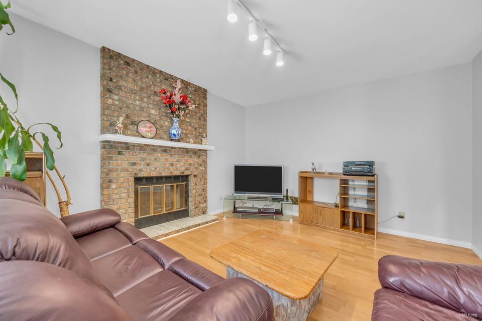 Photo 15 at 1921 155 Street, King George Corridor, South Surrey White Rock