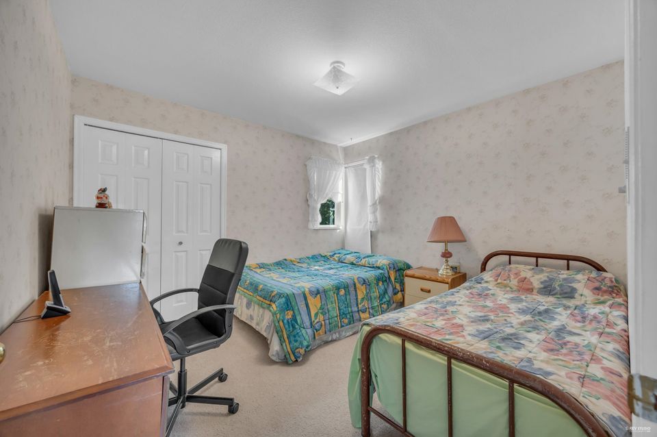 Photo 18 at 1921 155 Street, King George Corridor, South Surrey White Rock