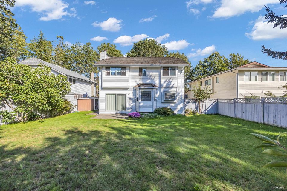 Photo 38 at 1921 155 Street, King George Corridor, South Surrey White Rock