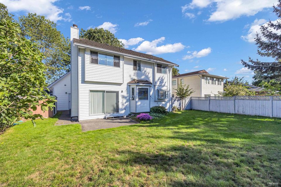 Photo 39 at 1921 155 Street, King George Corridor, South Surrey White Rock