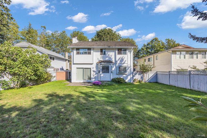 Photo 38 at 1921 155 Street, King George Corridor, South Surrey White Rock
