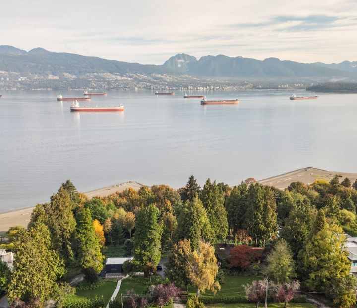 Photo 4 at 4755 Belmont Avenue, Point Grey, Vancouver West