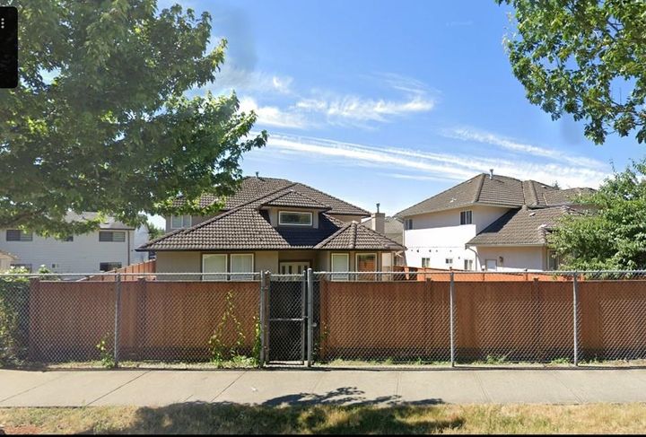 Photo 2 at 15038 Fraser Highway, Bear Creek Green Timbers, Surrey