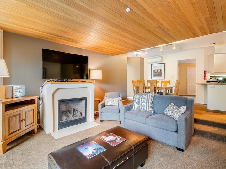 Photo 4 at 206 - 3217 Blueberry Drive, Blueberry Hill, Whistler