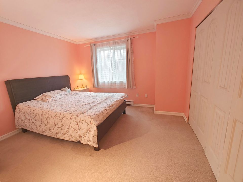 Photo 11 at 58 - 14855 100 Avenue, Guildford, North Surrey