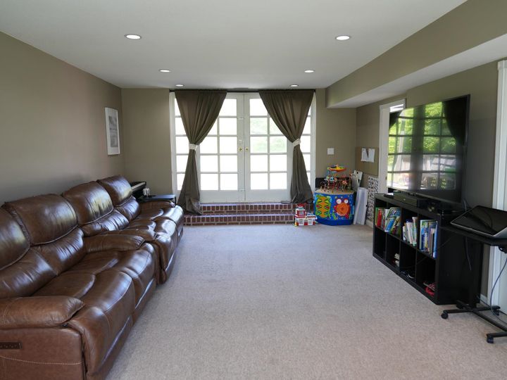 Photo 9 at 9580 Pinewell Crescent, Saunders, Richmond