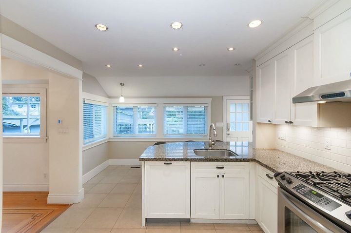 Photo 6 at 4086 W 13th Avenue, Point Grey, Vancouver West
