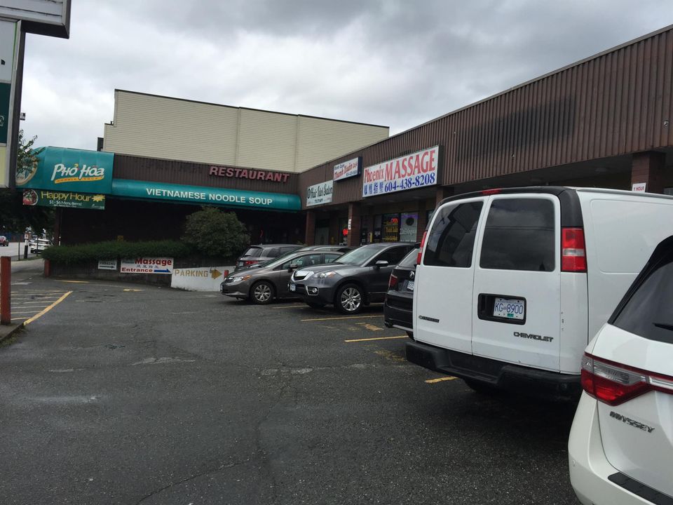 Photo 3 at 2273 Kingsway, Victoria VE, Vancouver East