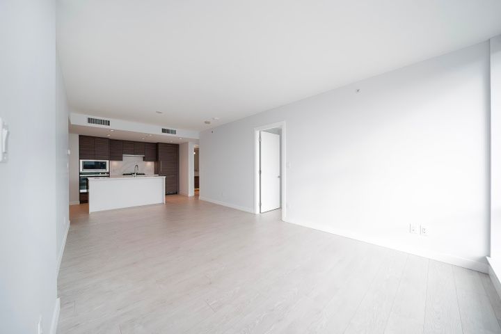 Photo 9 at 1007 - 6833 Buswell Street, Brighouse, Richmond