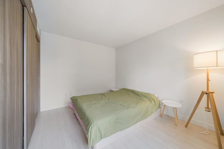 Photo 12 at 909 - 8555 Capstan Way, West Cambie, Richmond