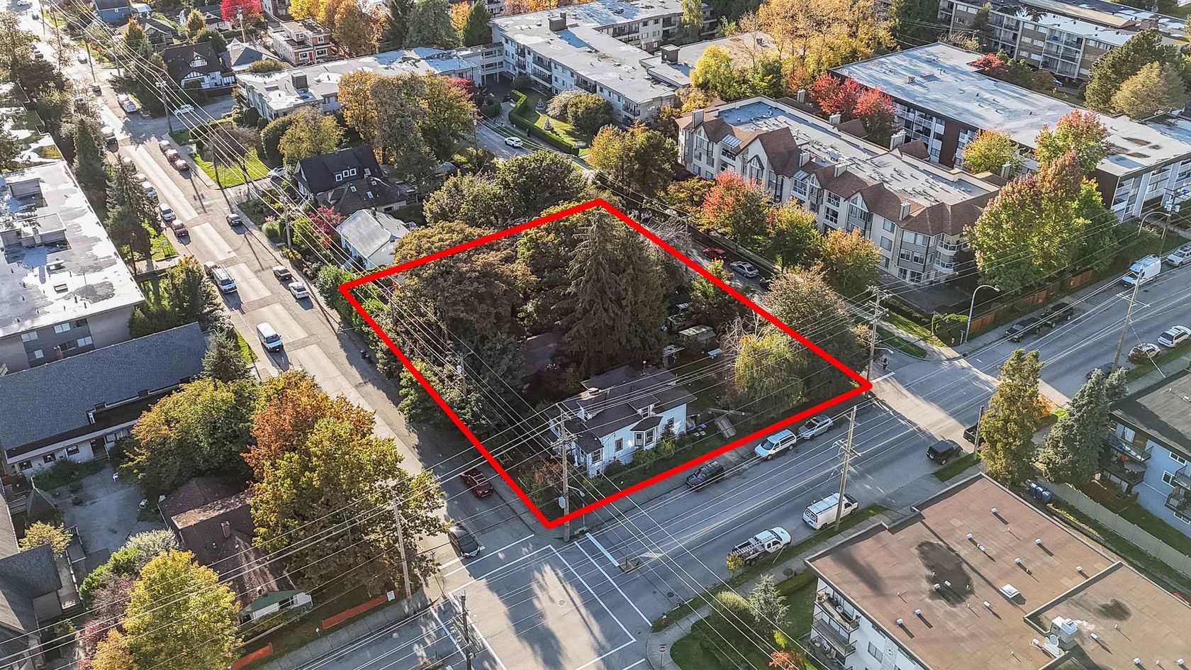 1011 Fifth Avenue, Uptown NW, New Westminster by Anthony Drlje PREC* 1011 Fifth Avenue, Uptown NW, New Westminster