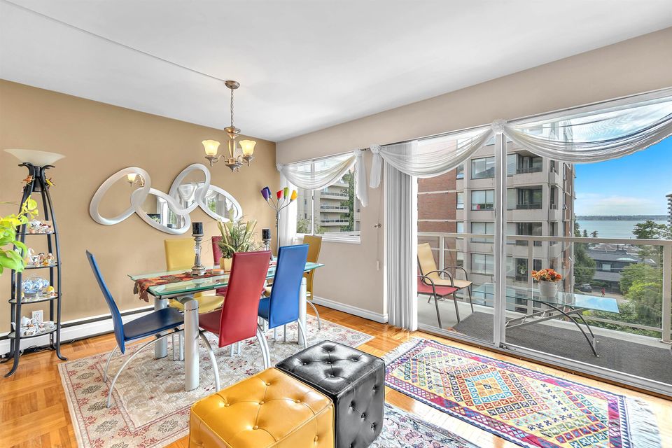 Photo 17 at 306 - 1750 Esquimalt Avenue, Ambleside, West Vancouver