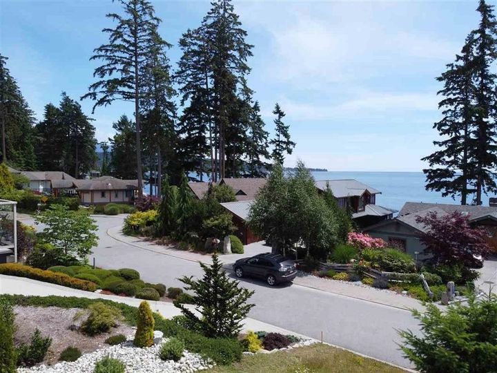 Photo 8 at 6014 Silverstone Lane, Sechelt District, Sunshine Coast Photo 8 at 6014 Silverstone Lane, Sechelt District, Sunshine Coast