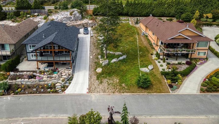Photo 13 at 6014 Silverstone Lane, Sechelt District, Sunshine Coast Photo 13 at 6014 Silverstone Lane, Sechelt District, Sunshine Coast