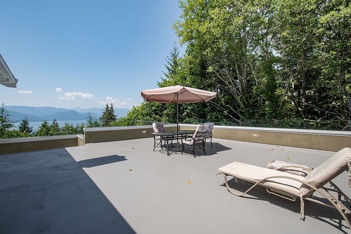 Photo 17 at 55 Creekview Place, Lions Bay, West Vancouver Photo 17 at 55 Creekview Place, Lions Bay, West Vancouver