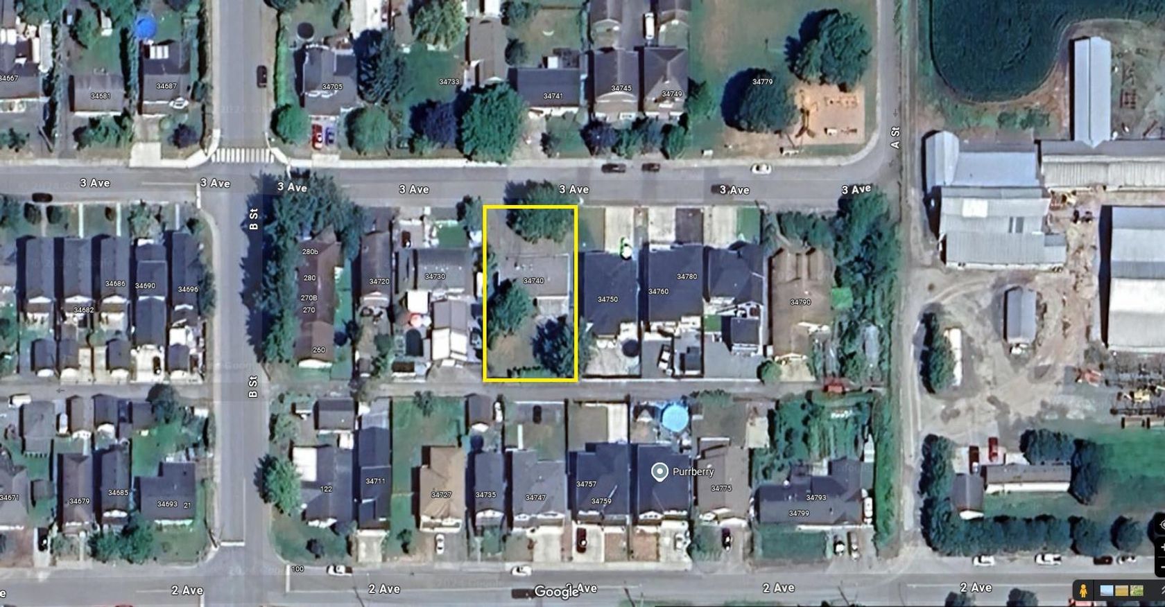 Photo 2 at 34740 3rd Avenue, Poplar, Abbotsford Photo 2 at 34740 3rd Avenue, Poplar, Abbotsford
