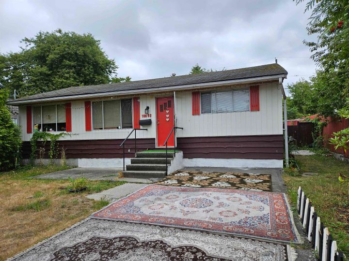 Photo 1 at 10592 137a Street, Whalley, North Surrey