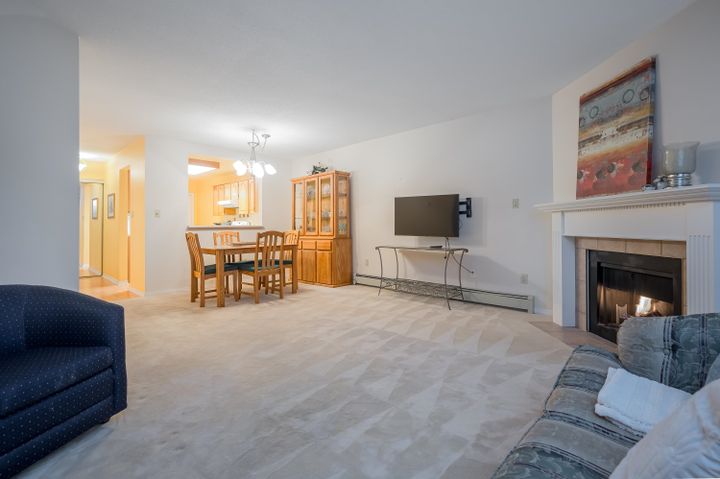 Photo 7 at 102 - 15300 17 Avenue, Sunnyside Park Surrey, South Surrey White Rock