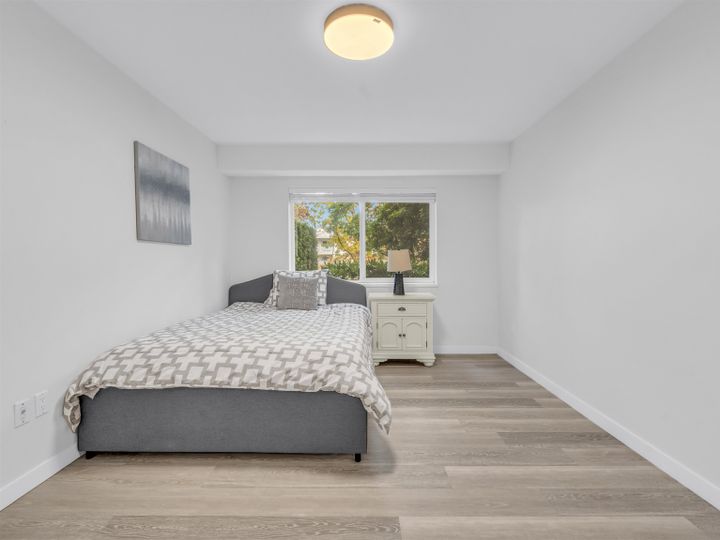 Photo 14 at 101 - 15140 29a Avenue, King George Corridor, South Surrey White Rock