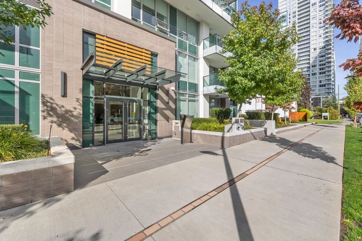 Photo 2 at 1106 - 6463 Silver Avenue, Metrotown, Burnaby South