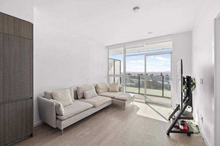 Photo 3 at 1106 - 6463 Silver Avenue, Metrotown, Burnaby South