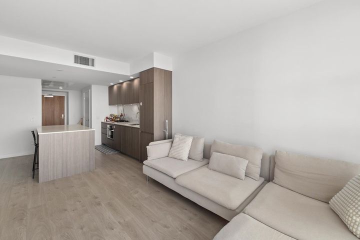 Photo 4 at 1106 - 6463 Silver Avenue, Metrotown, Burnaby South
