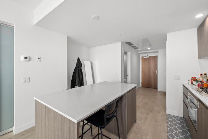 Photo 7 at 1106 - 6463 Silver Avenue, Metrotown, Burnaby South