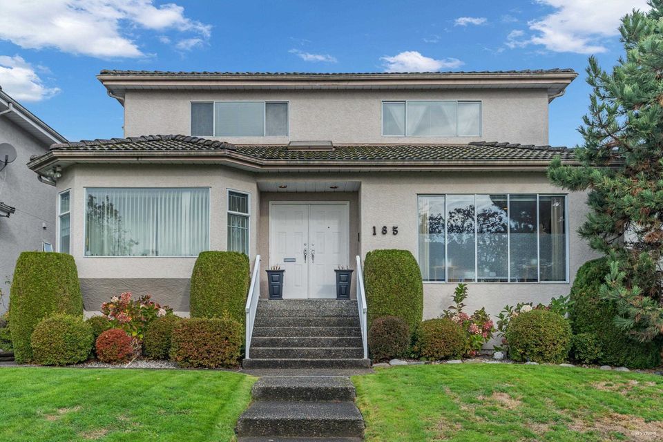185 W 45th Avenue1