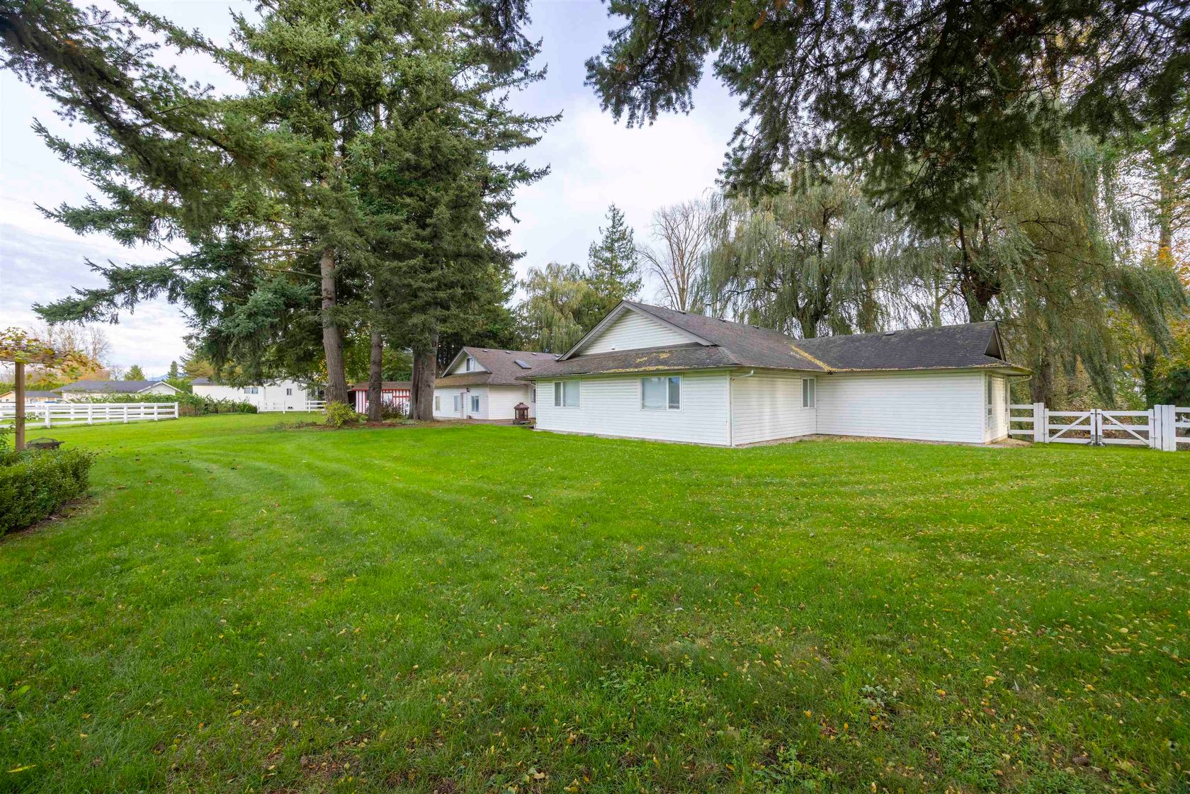 Photo 3 at 6911 Chilliwack River Road, Sardis East Vedder, Sardis Photo 3 at 6911 Chilliwack River Road, Sardis East Vedder, Sardis