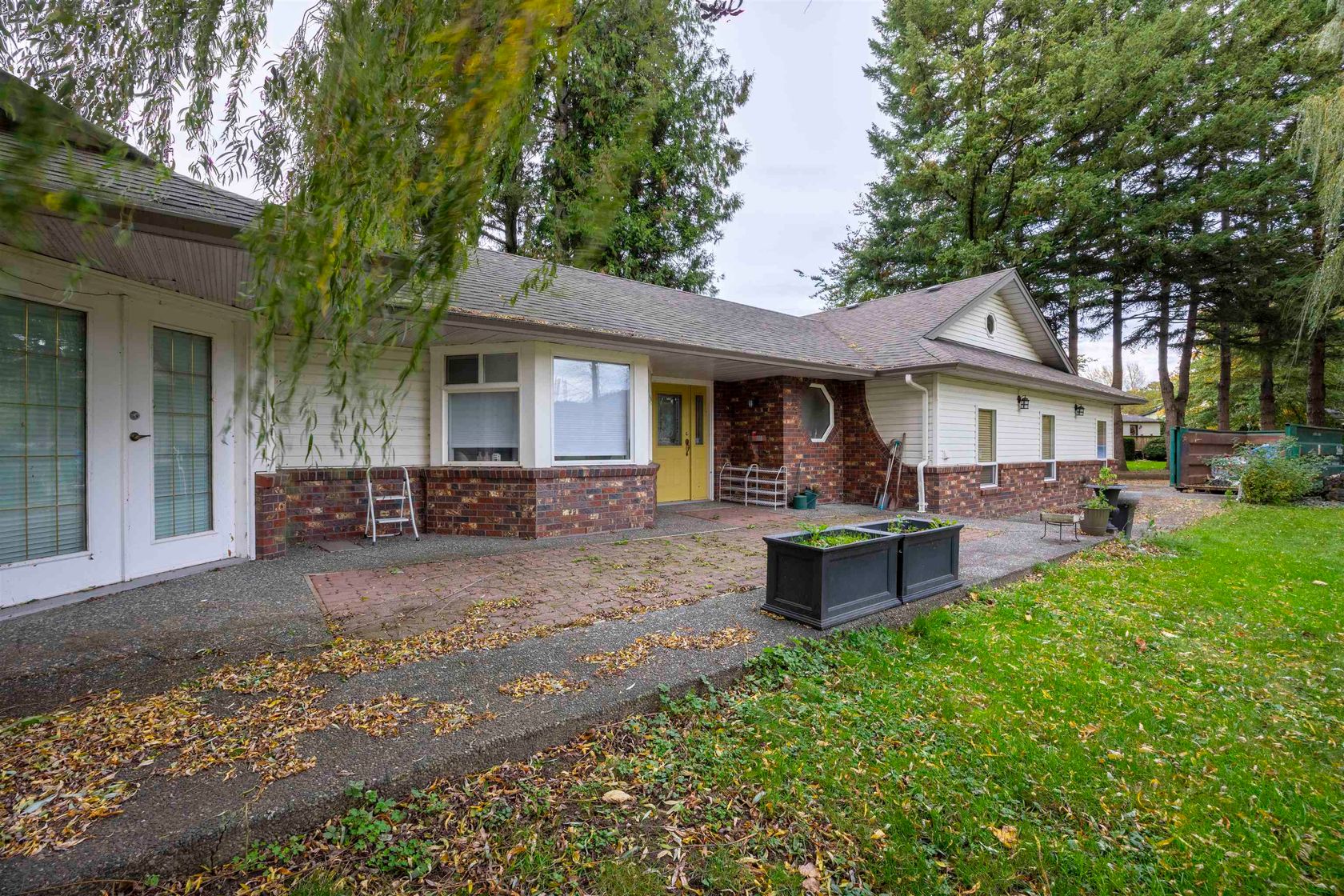 Photo 5 at 6911 Chilliwack River Road, Sardis East Vedder, Sardis Photo 5 at 6911 Chilliwack River Road, Sardis East Vedder, Sardis
