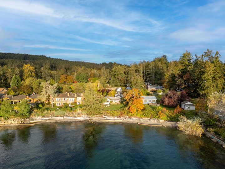 Photo 7 at 105 Madrona Road, Galiano Island, Islands-Van. & Gulf