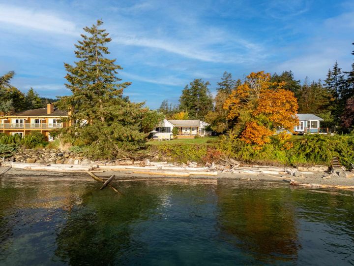 Photo 11 at 105 Madrona Road, Galiano Island, Islands-Van. & Gulf