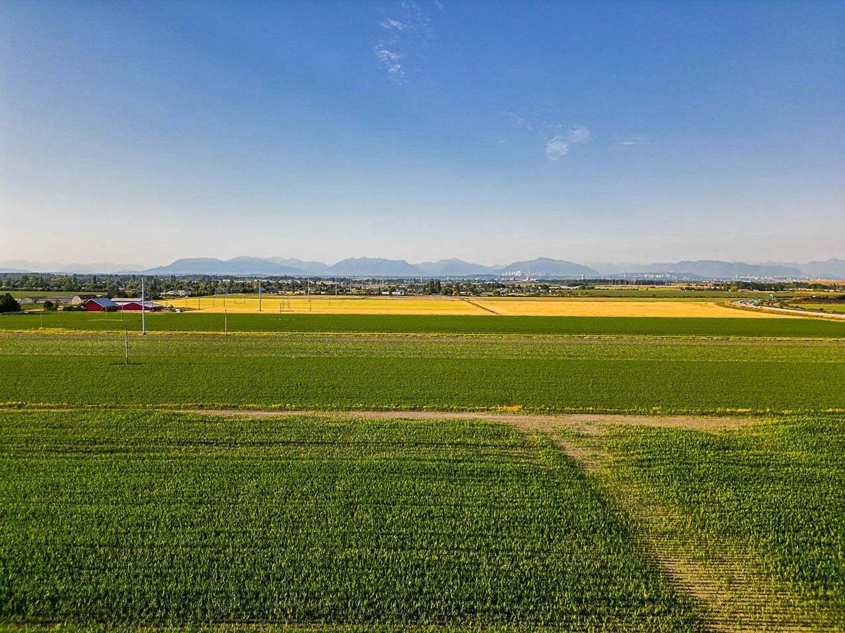 Photo 5 at 3820 64 Street, Ladner Rural, Ladner Photo 5 at 3820 64 Street, Ladner Rural, Ladner