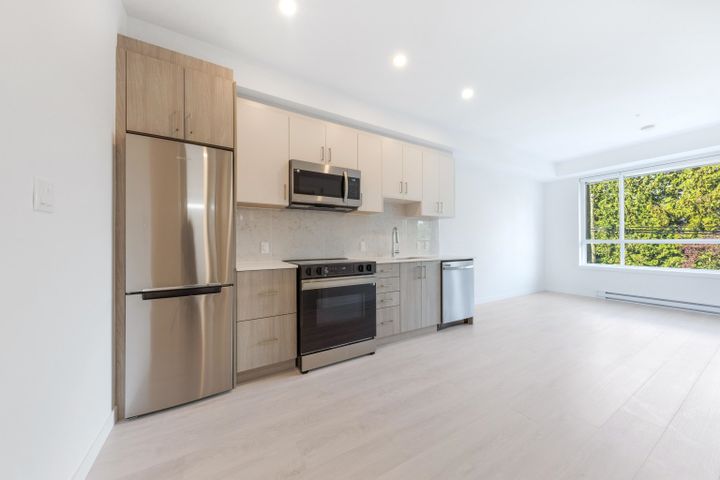 Photo 5 at E214 - 13858 S 108 Avenue, Guildford, North Surrey Photo 5 at E214 - 13858 S 108 Avenue, Guildford, North Surrey
