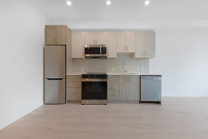 Photo 6 at E214 - 13858 S 108 Avenue, Guildford, North Surrey Photo 6 at E214 - 13858 S 108 Avenue, Guildford, North Surrey