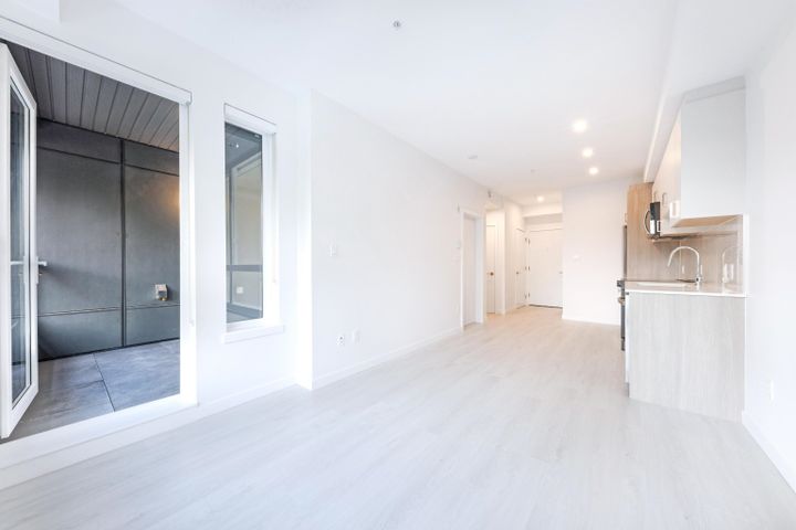 Photo 7 at E214 - 13858 S 108 Avenue, Guildford, North Surrey