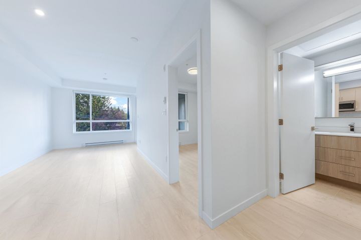 Photo 8 at E214 - 13858 S 108 Avenue, Guildford, North Surrey Photo 8 at E214 - 13858 S 108 Avenue, Guildford, North Surrey