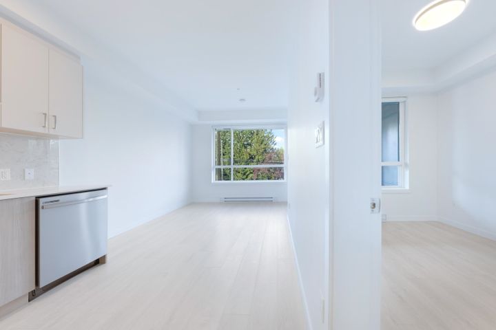 Photo 9 at E214 - 13858 S 108 Avenue, Guildford, North Surrey Photo 9 at E214 - 13858 S 108 Avenue, Guildford, North Surrey