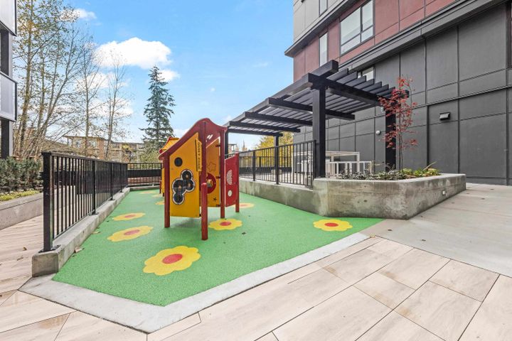 Photo 20 at E214 - 13858 S 108 Avenue, Guildford, North Surrey