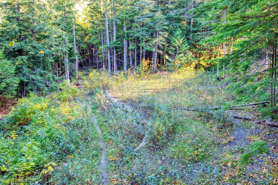 Photo 6 at 1017 Copper Drive, Britannia Beach, Squamish