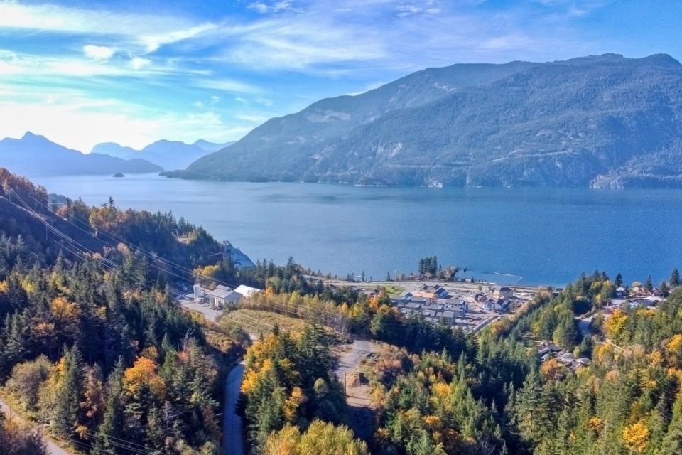 Photo 8 at 1017 Copper Drive, Britannia Beach, Squamish