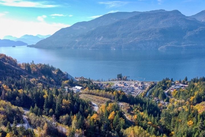 Photo 7 at 1125 Copper Drive, Britannia Beach, Squamish