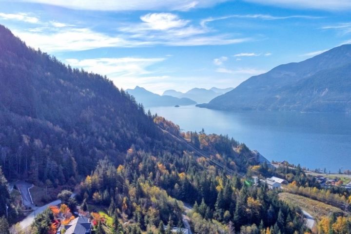 Photo 8 at 1125 Copper Drive, Britannia Beach, Squamish