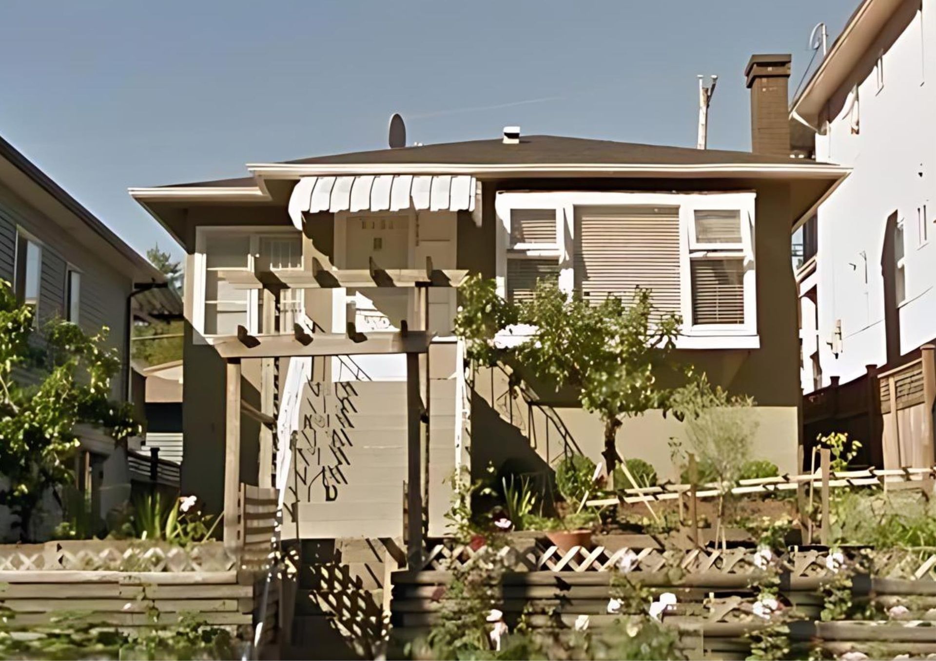 2353 Kingsway, Collingwood VE, Vancouver East photo number 2 2353 Kingsway, Collingwood VE, Vancouver East photo number 2