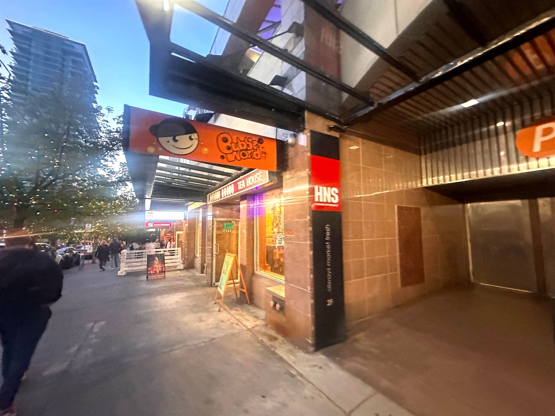 Photo 3 at 1325 Robson Street, West End VW, Vancouver West Photo 3 at 1325 Robson Street, West End VW, Vancouver West