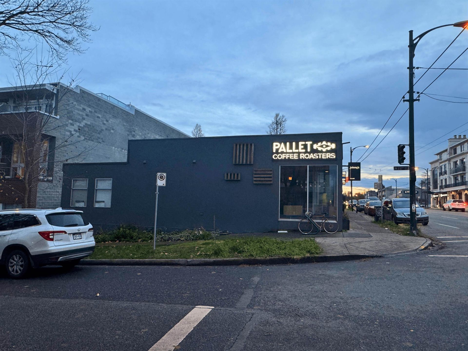 Photo 3 at 3820 Oak Street, Cambie, Vancouver West Photo 3 at 3820 Oak Street, Cambie, Vancouver West