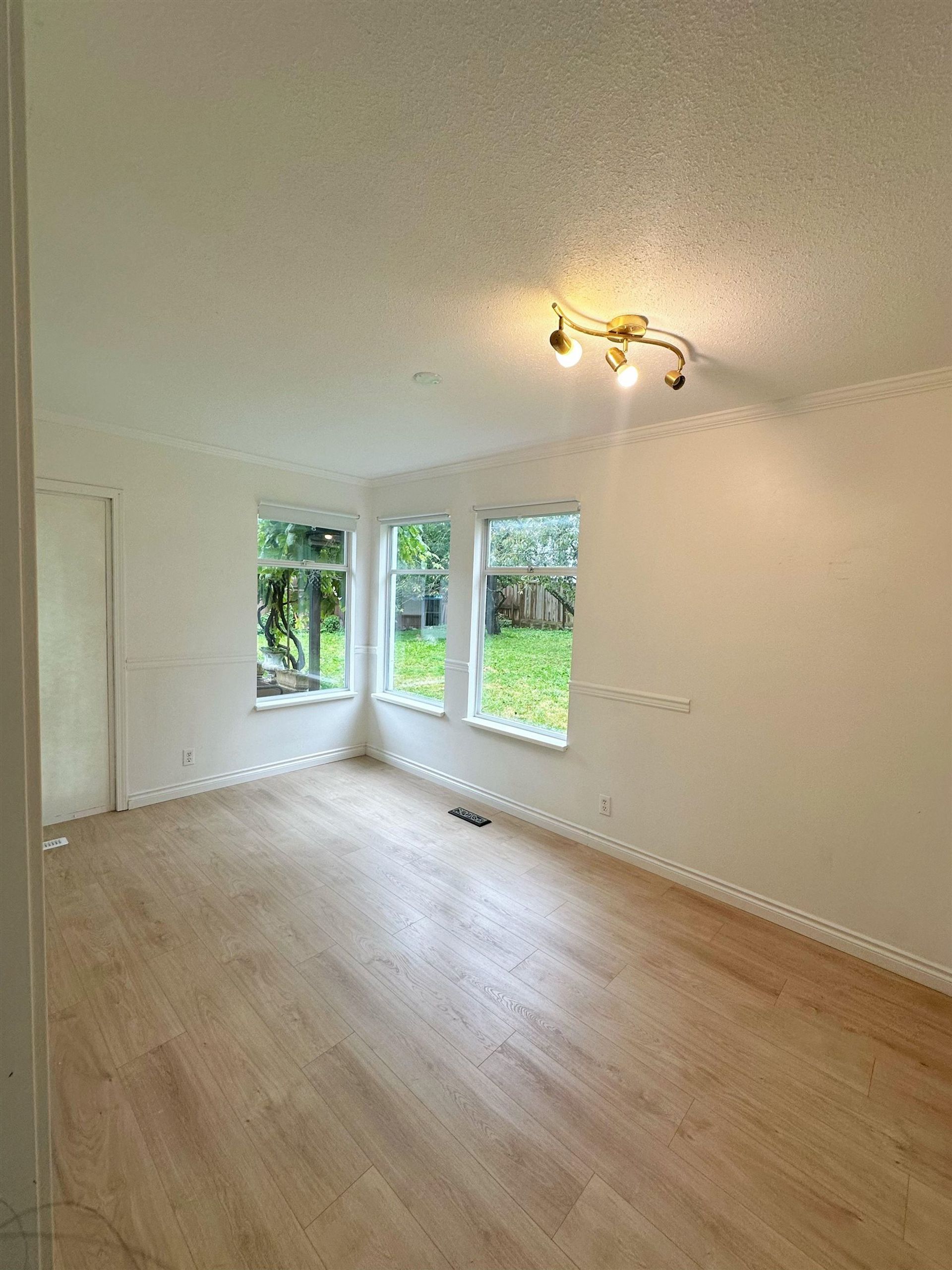 10071 Deagle Road4