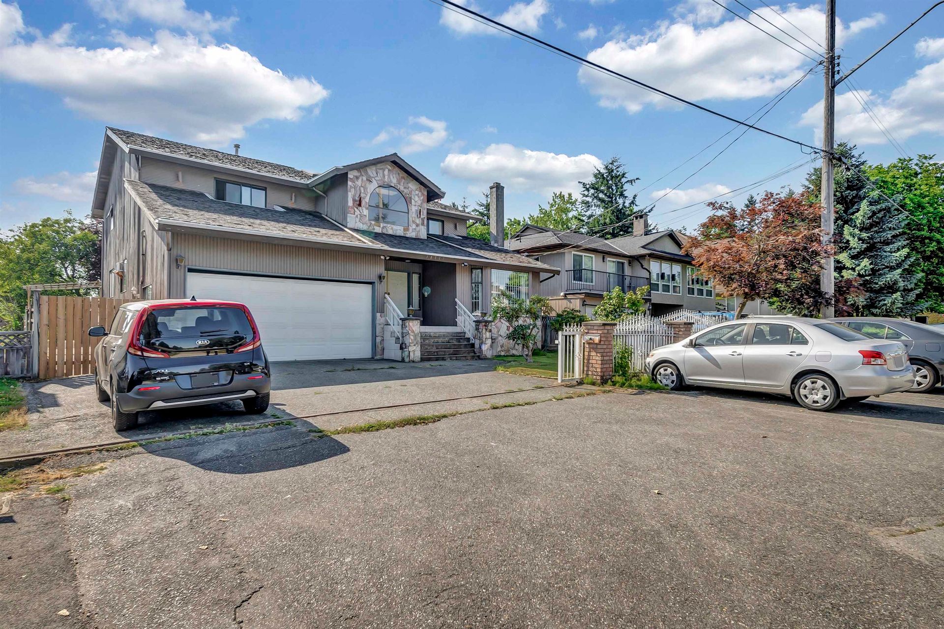 10627 138a Street, Whalley, North Surrey photo number 2 10627 138a Street, Whalley, North Surrey photo number 2
